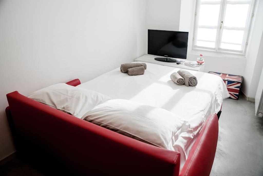 Be Happy - The House Of Travelers Apartment Como Exterior photo