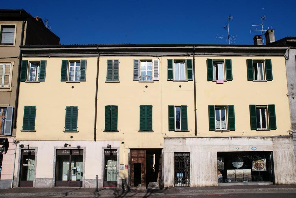 Be Happy - The House Of Travelers Apartment Como Exterior photo