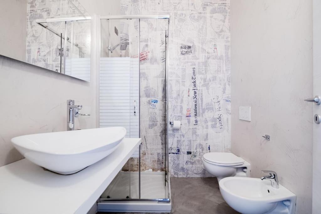 Be Happy - The House Of Travelers Apartment Como Exterior photo